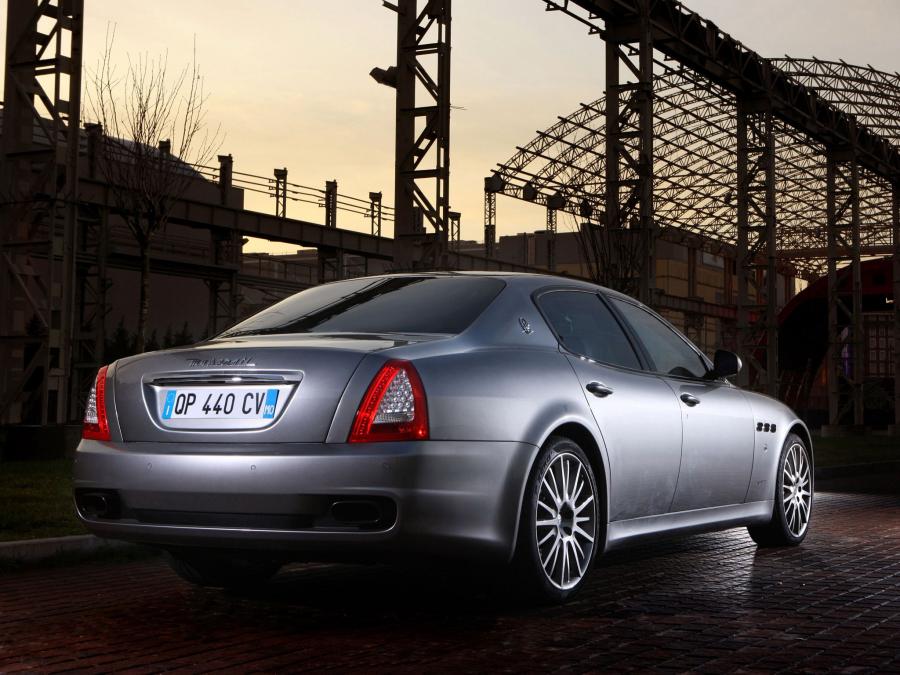 Maserati Quattroporte Sport GT S 2009 года  (фото 27 из 102)